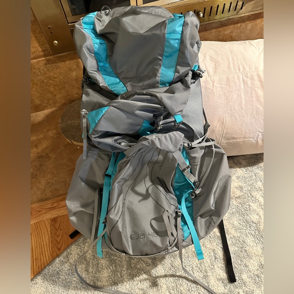 Osprey Eja 48